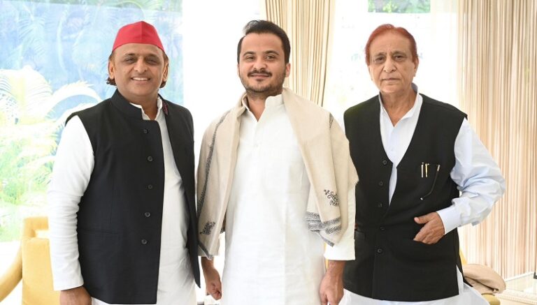 akhilesh yadav 1