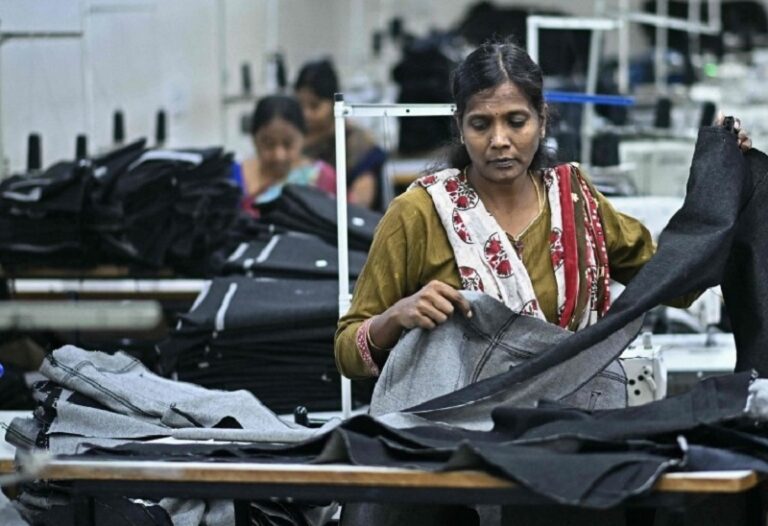 00000000000-1765347097