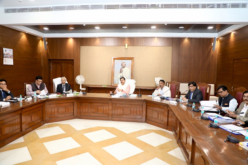 l-bhopal021225102050-1764703094