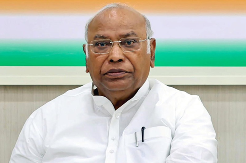 mallikarjun-kharge-1763375667