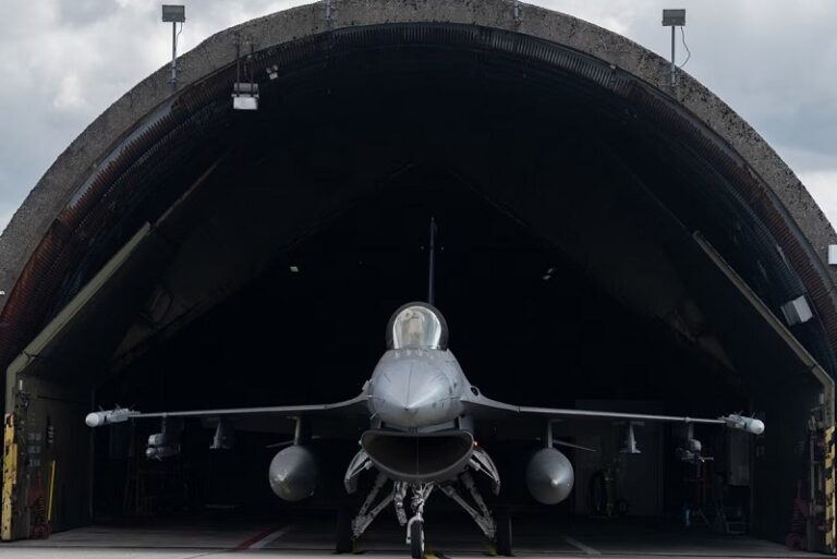 000000000000000-1772172238