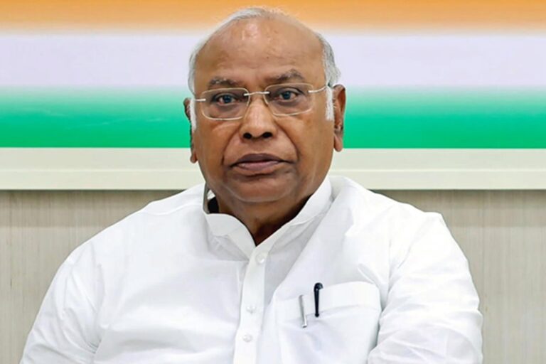 mallikarjun-kharge-1763375667